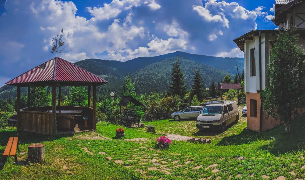 Affittacamere 12 Months Estate Myslovka Esterno foto